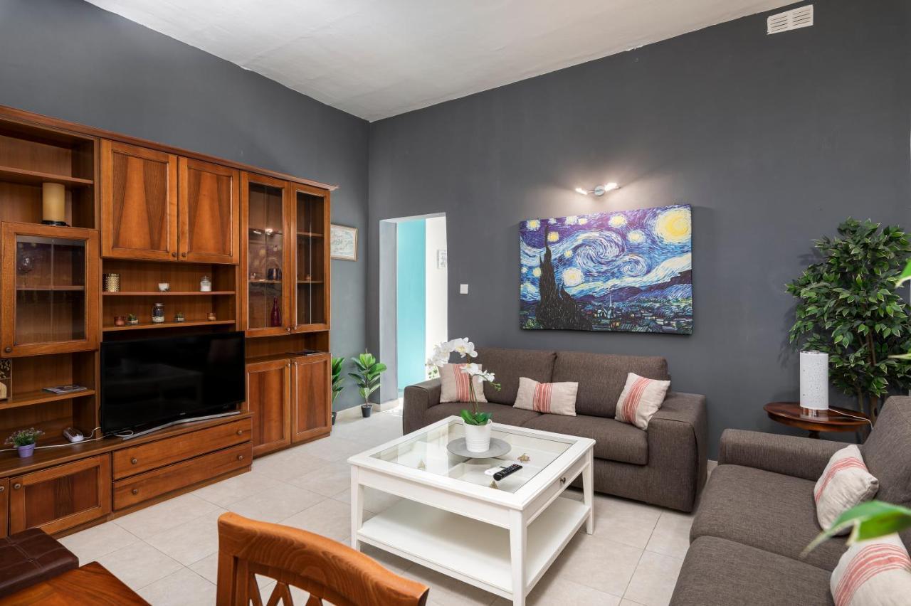 Cosy, Charming 1 Bedroom Maisonette